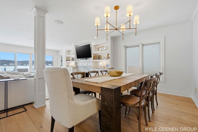 555 Locust Avenue, Holland, MI 49423