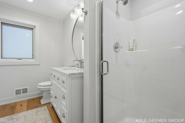 555 Locust Avenue, Holland, MI 49423