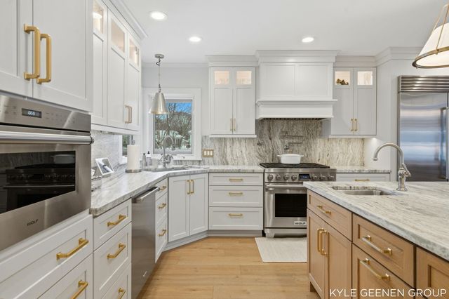 555 Locust Avenue, Holland, MI 49423