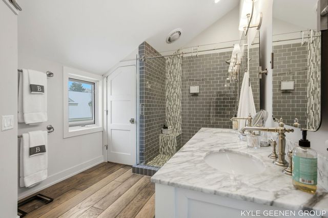 555 Locust Avenue, Holland, MI 49423