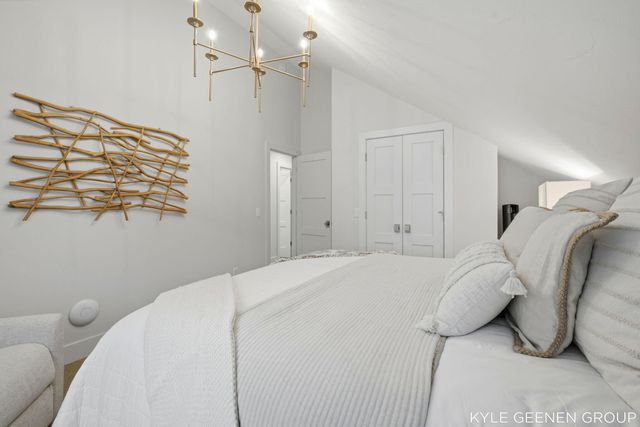 555 Locust Avenue, Holland, MI 49423