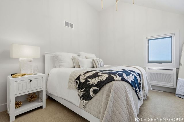 555 Locust Avenue, Holland, MI 49423