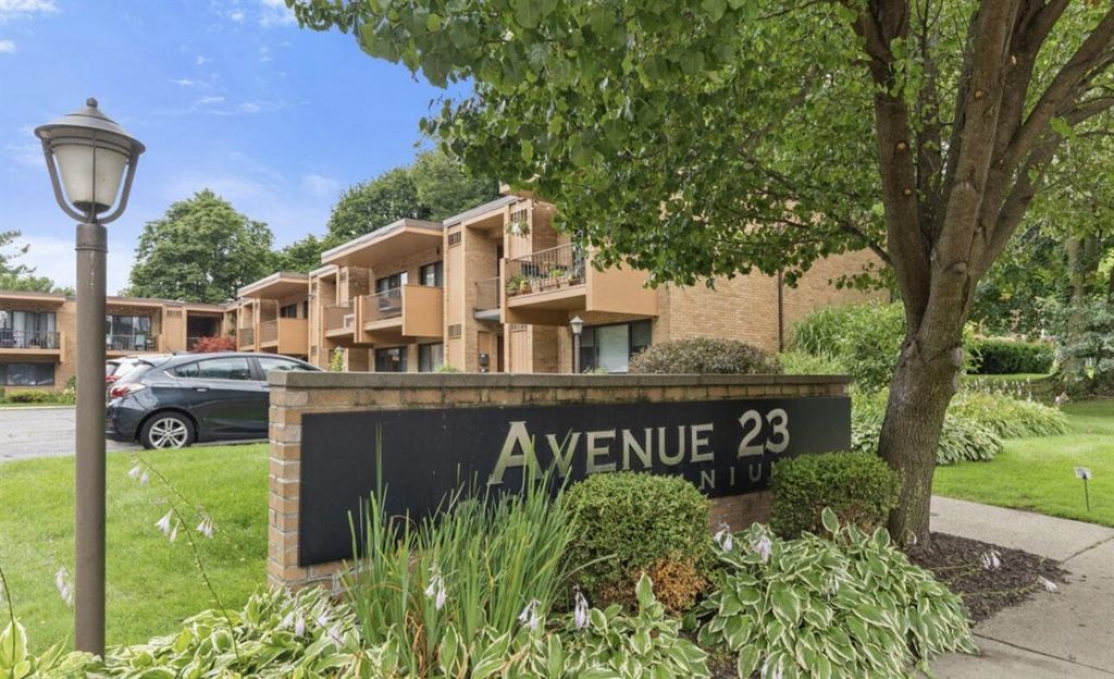 23 College Avenue 11, Grand Rapids, MI 49503