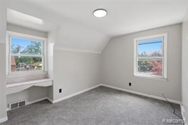 7335 Curtis Street, Detroit, MI 48221
