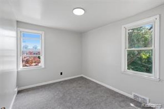 7335 Curtis Street, Detroit, MI 48221