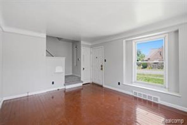 7335 Curtis Street, Detroit, MI 48221