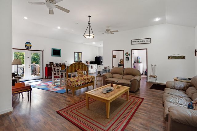 1260 Big Oak LN, Wirtz, VA 24184
