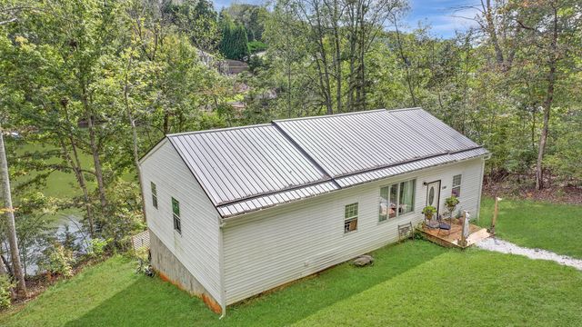 1260 Big Oak LN, Wirtz, VA 24184