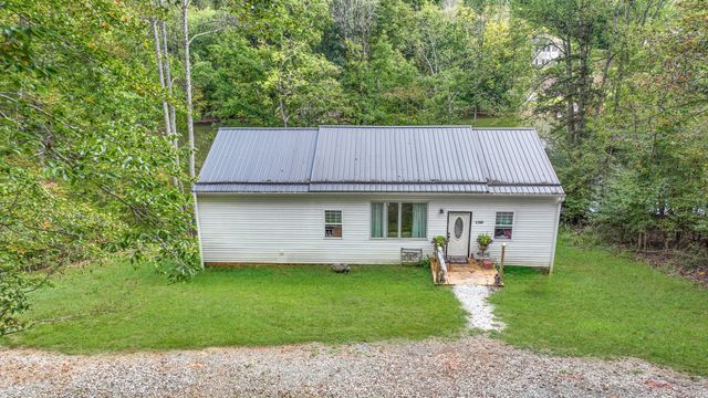 1260 Big Oak LN, Wirtz, VA 24184