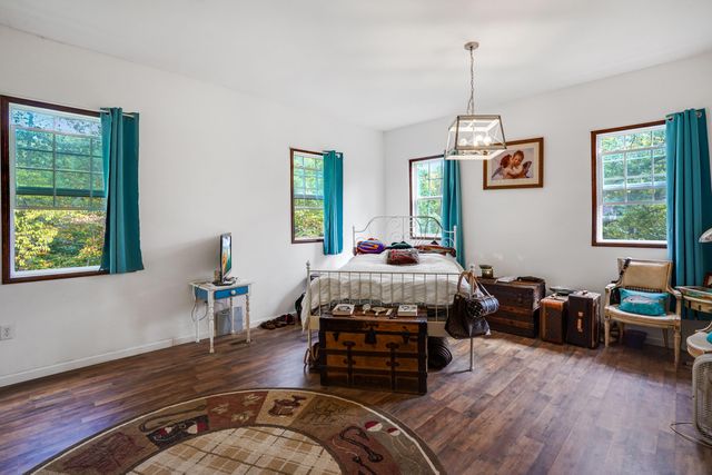 1260 Big Oak LN, Wirtz, VA 24184