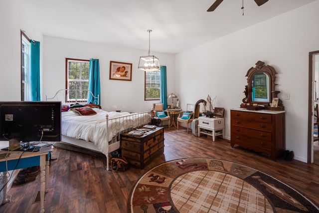 1260 Big Oak LN, Wirtz, VA 24184