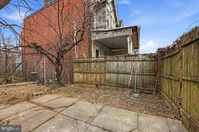 5901 CHRISTIAN ST, Philadelphia, PA 19143