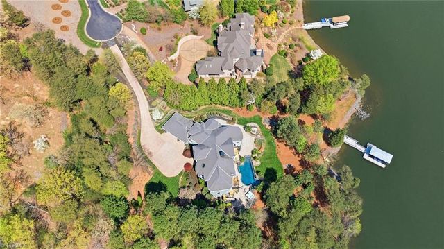 158 Printers Lane, New London, NC 28127