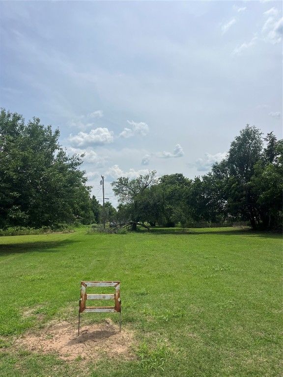 W Sanderson Street, Crescent, OK 73028