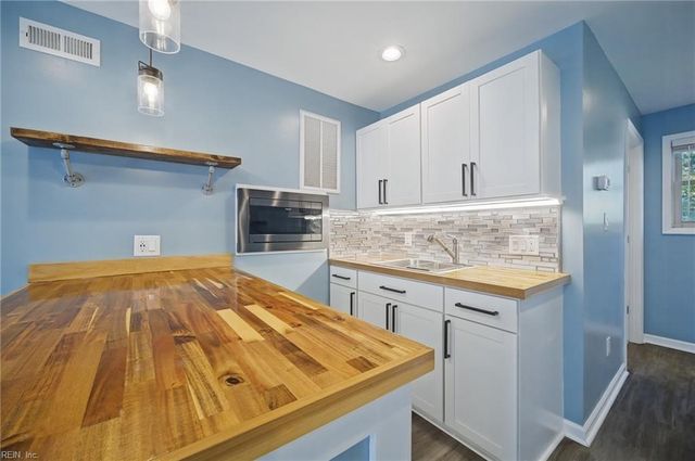1509 Hodges Ferry RD, Portsmouth, VA 23701