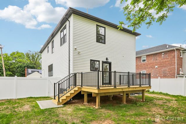 58 N Fern Street, Edison, NJ 08817