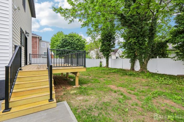 58 N Fern Street, Edison, NJ 08817