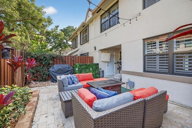 237 City View Drive 237, Fort Lauderdale, FL 33311