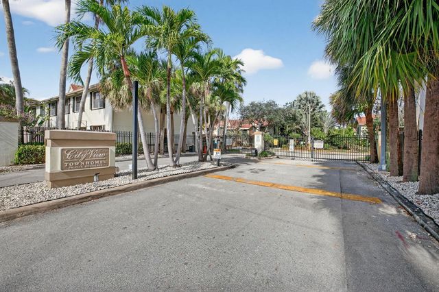 237 City View Drive 237, Fort Lauderdale, FL 33311