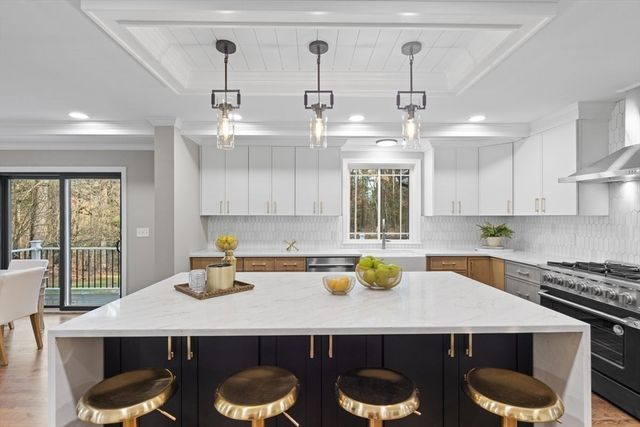 12 Brookside Ln, Norfolk, MA 02056