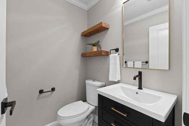 12 Brookside Ln, Norfolk, MA 02056