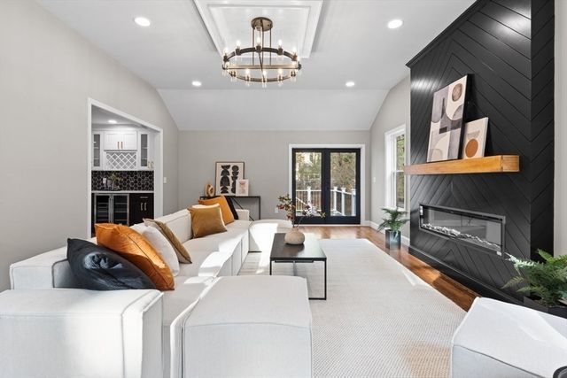 12 Brookside Ln, Norfolk, MA 02056