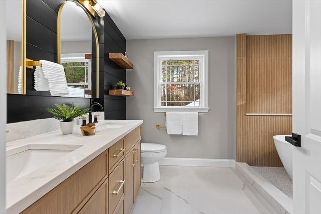 12 Brookside Ln, Norfolk, MA 02056