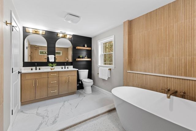 12 Brookside Ln, Norfolk, MA 02056