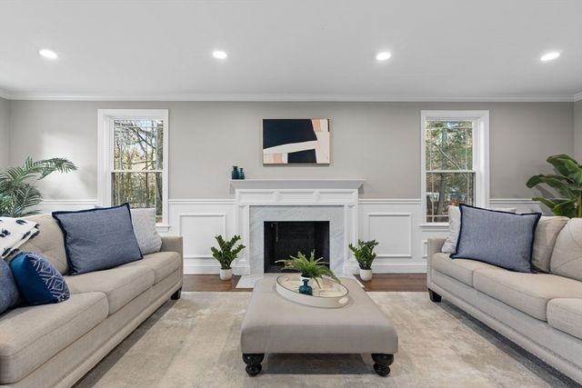 12 Brookside Ln, Norfolk, MA 02056