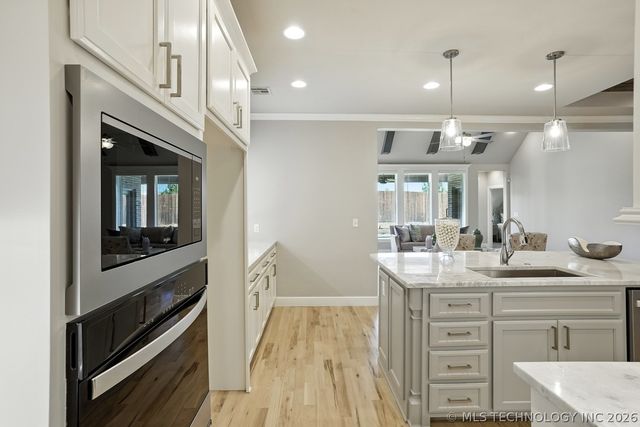 9069 E 62nd Place S, Tulsa, OK 74133