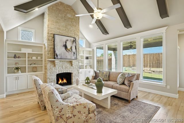 9069 E 62nd Place S, Tulsa, OK 74133