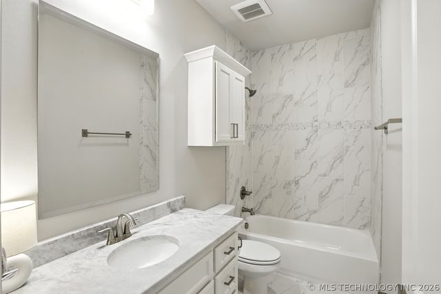 9069 E 62nd Place S, Tulsa, OK 74133