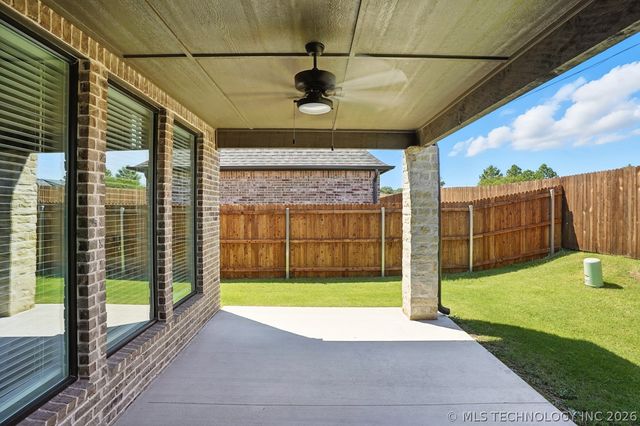 9069 E 62nd Place S, Tulsa, OK 74133