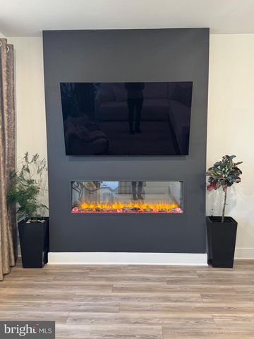 14305 DOWITCHER WAY, Boyds, MD 20841