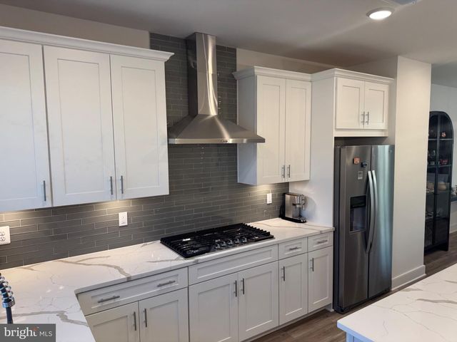 14305 DOWITCHER WAY, Boyds, MD 20841