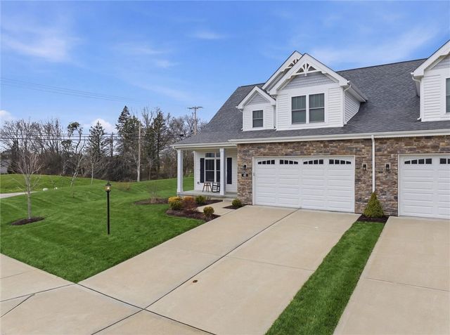 101 Imperial Dr, Adams Twp, PA 16059