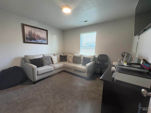 13572 Beatty St, Caldwell, ID 83607