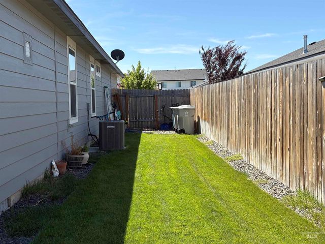 13572 Beatty St, Caldwell, ID 83607