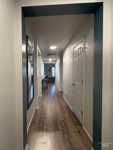 13572 Beatty St, Caldwell, ID 83607