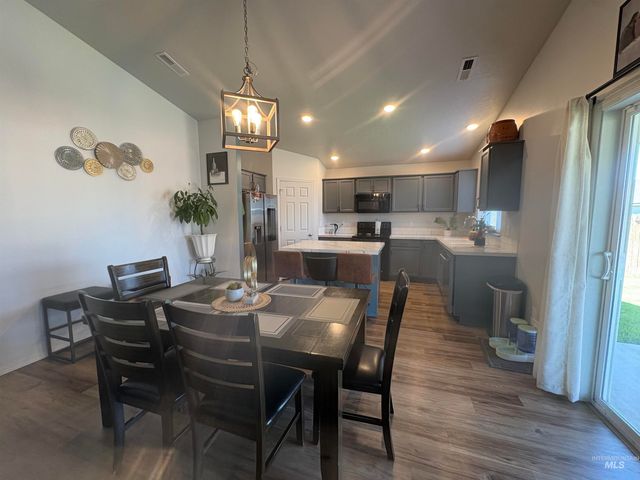 13572 Beatty St, Caldwell, ID 83607