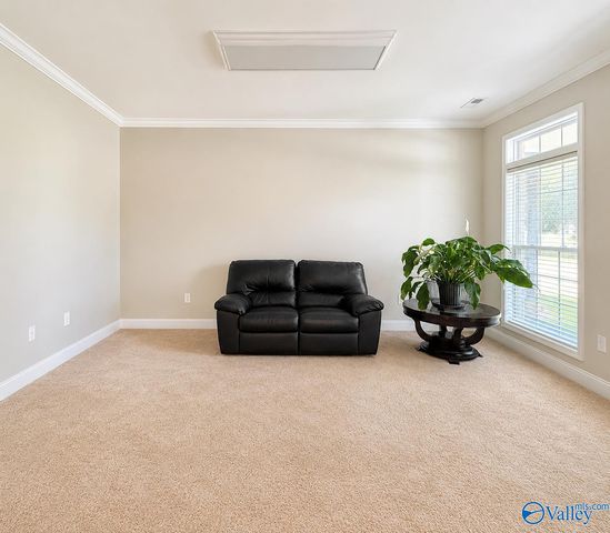 3015 Cobble Farms Drive, Owens Cross Roads, AL 35763