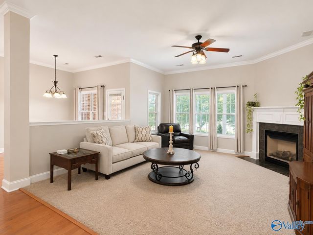 3015 Cobble Farms Drive, Owens Cross Roads, AL 35763