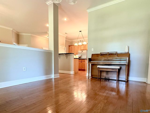 3015 Cobble Farms Drive, Owens Cross Roads, AL 35763