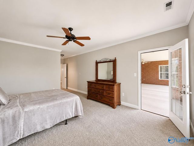 3015 Cobble Farms Drive, Owens Cross Roads, AL 35763