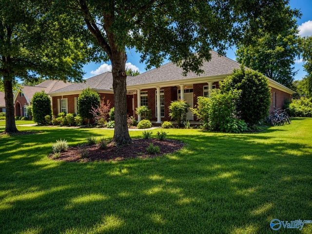 3015 Cobble Farms Drive, Owens Cross Roads, AL 35763