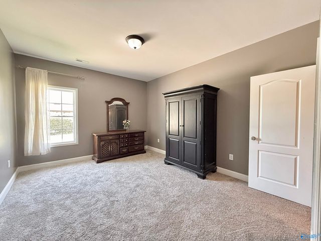 3015 Cobble Farms Drive, Owens Cross Roads, AL 35763