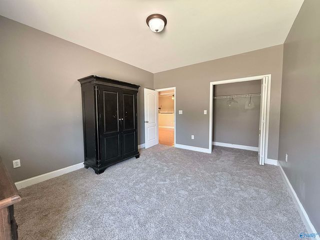 3015 Cobble Farms Drive, Owens Cross Roads, AL 35763