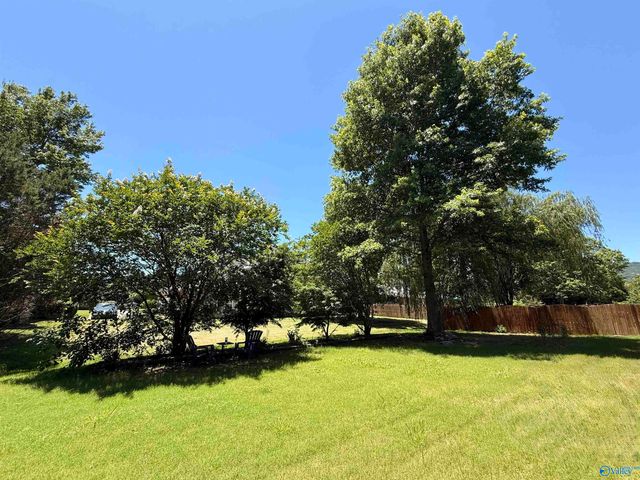 3015 Cobble Farms Drive, Owens Cross Roads, AL 35763