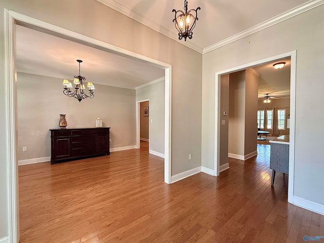 3015 Cobble Farms Drive, Owens Cross Roads, AL 35763