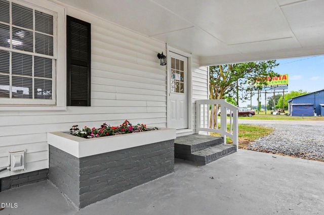 5262 Us Hwy 70 E, Princeton, NC 27569